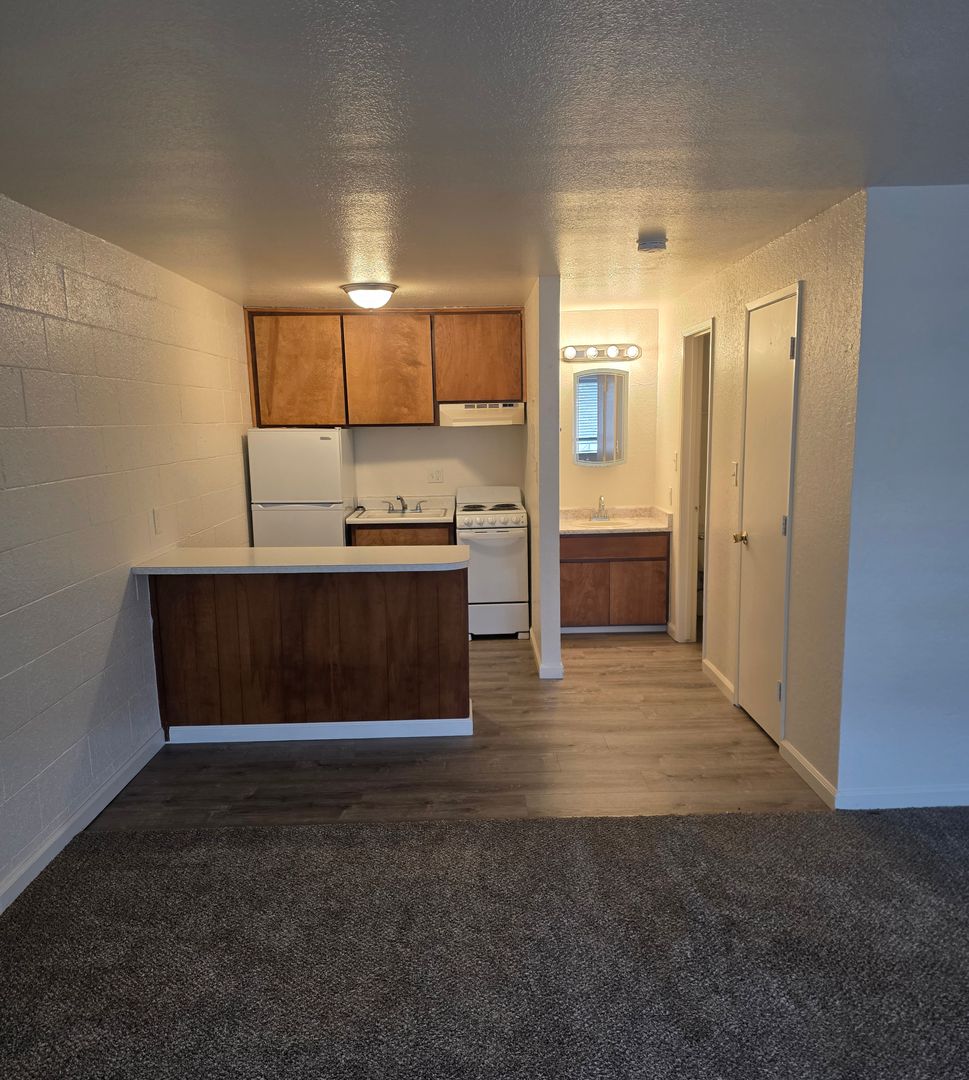 Carson City Apartment: 3300-3330  Imperial Way