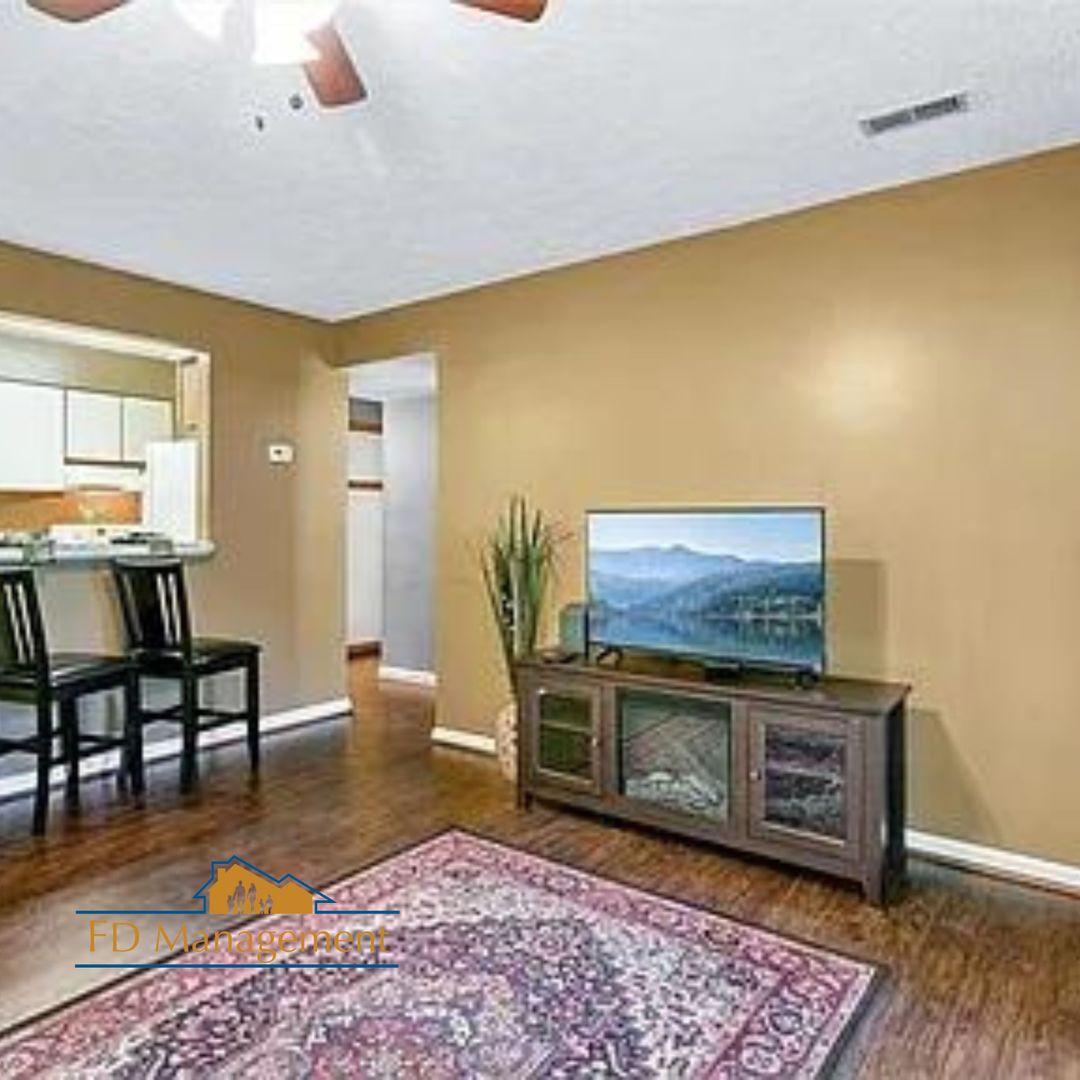 Hampton Condo: 126 Wells Court