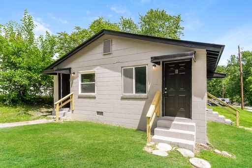 "Charming 1-Bed Duplex in Thomasville - Accepting Vouchers"