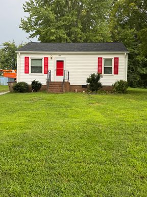 Quaint Two Bedroom – photo 1