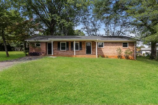 Cute 4 Bedroom Ranch on a Quiet Cul De Sac!!! – photo 1