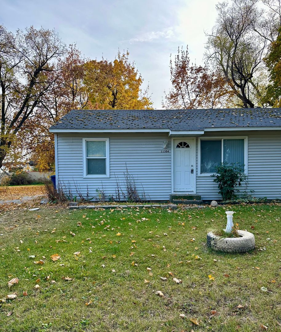 Spokane Apartment: 11302-11308 E. Portland Ave