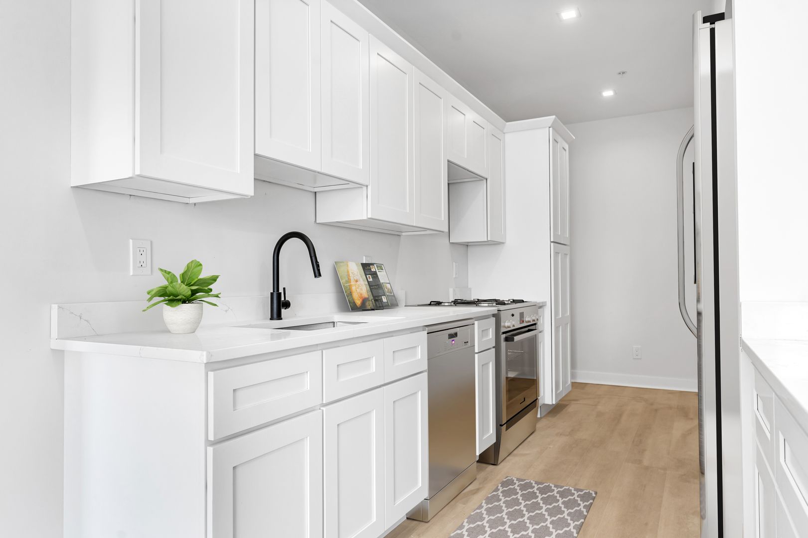 Providence Townhome: 50 Murray Street