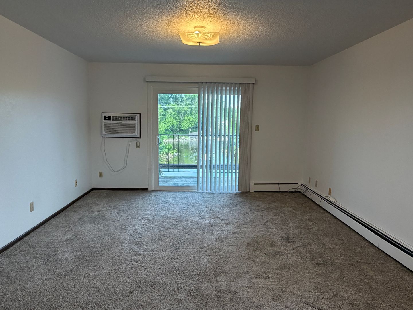 Jamestown Apartment: 910 2nd Ave SW