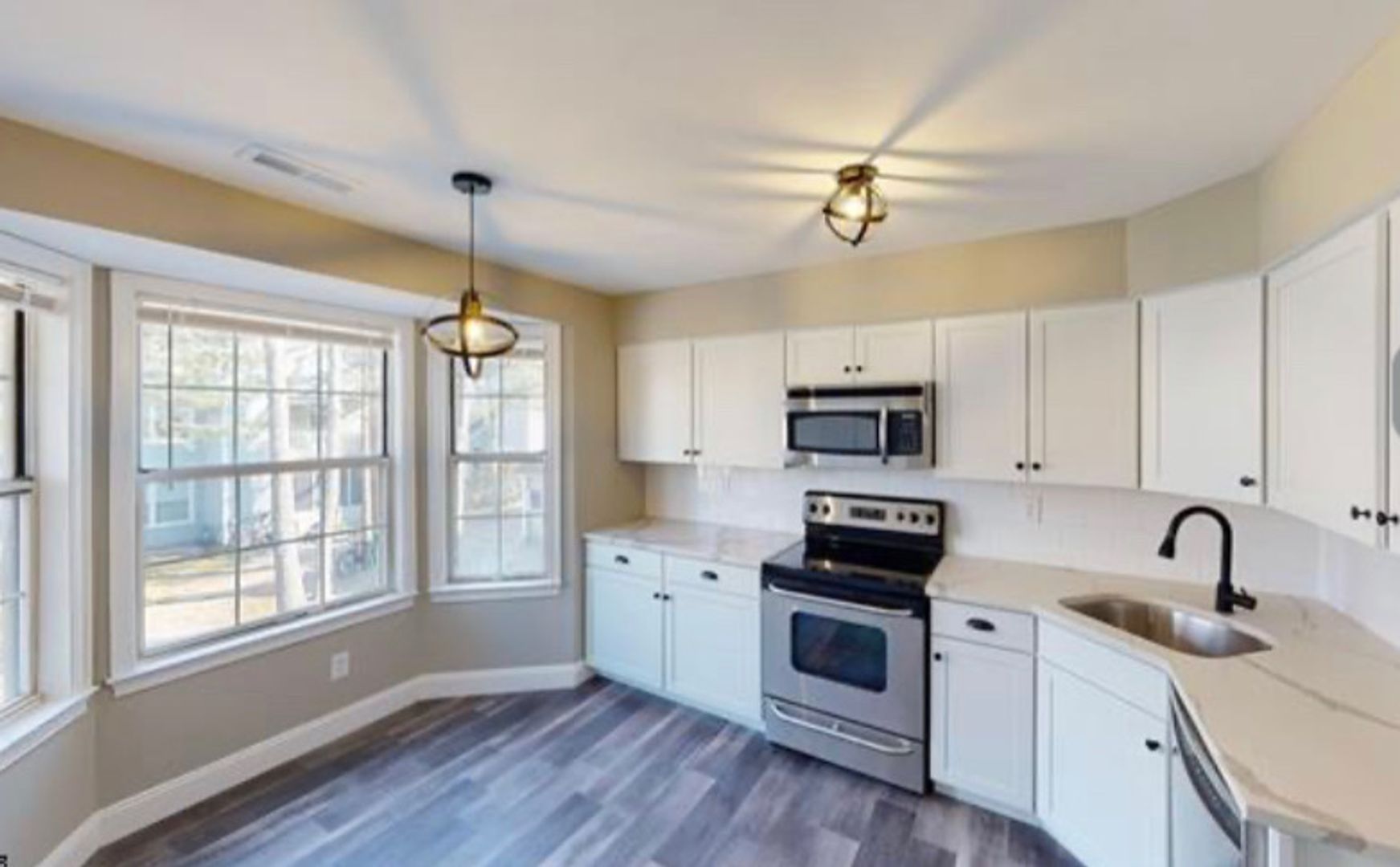 Galloway House: 750 E Fishers Creek Rd.