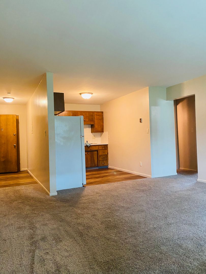 Fargo Apartment: 2211 17th St S