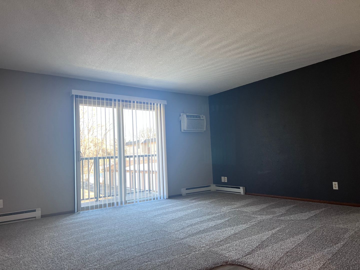 Fergus Falls Apartment: 820 Summit Ave E