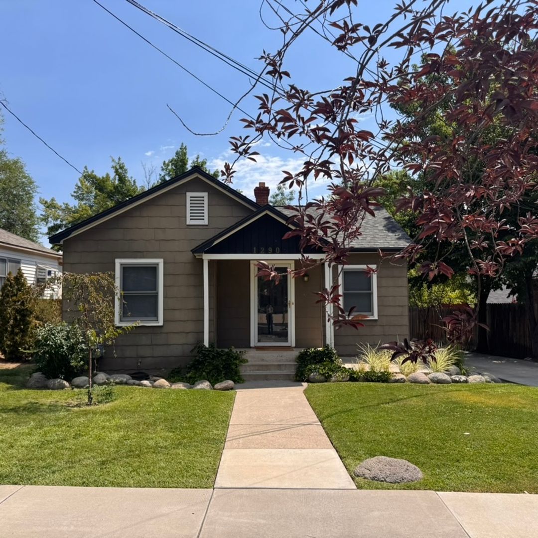 Reno House: 1290 Gordon Ave