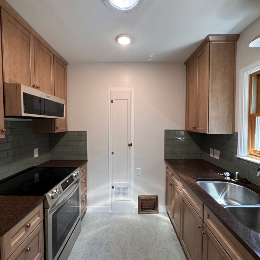ONE TIME - 1290 Gordon 6 of 12