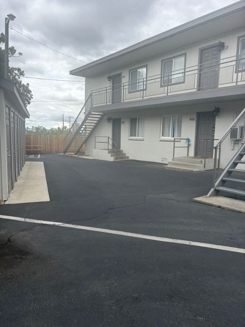 Reno Apartment: 408 Highland Ave