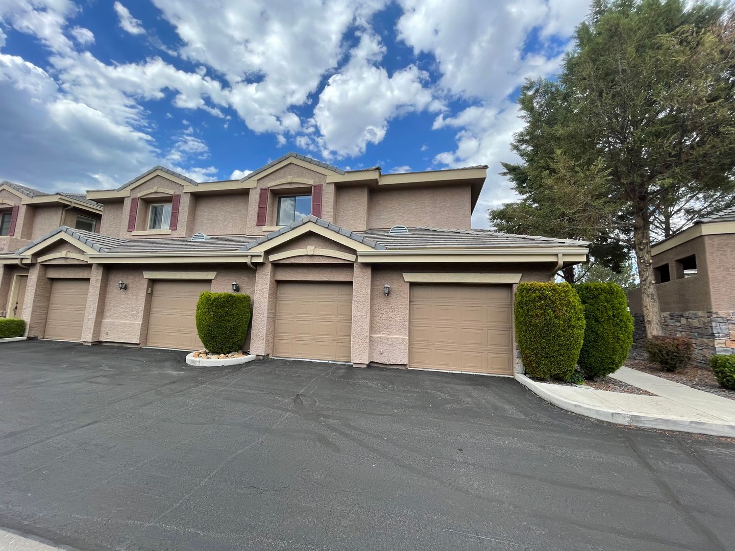 Reno House: 900 S Meadows Pkwy #1924