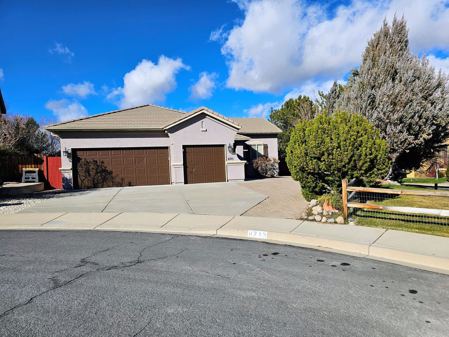 Reno House: 8713 Spinner Ct