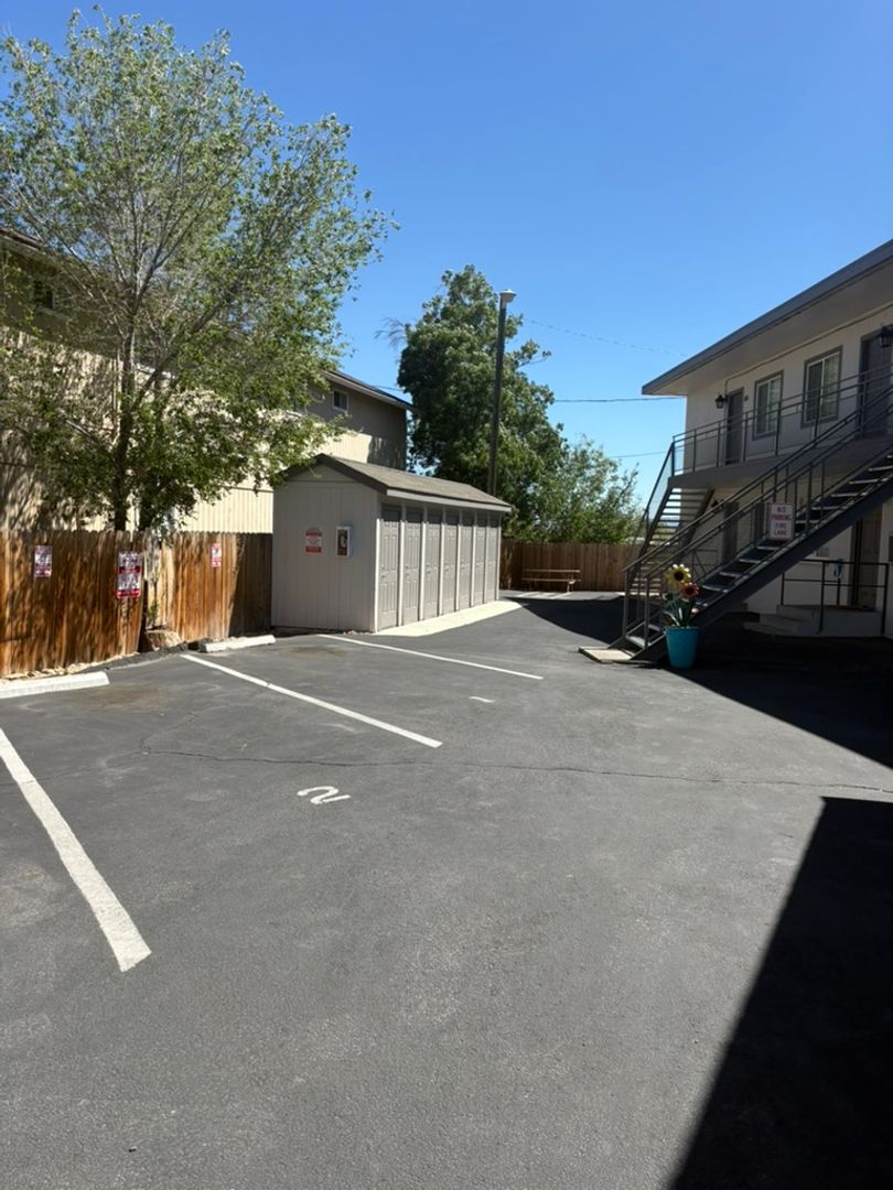 Reno Condo: 404 Highland Ave