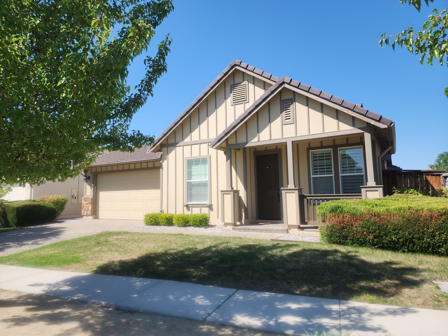 Sparks House: 1086 Silver Coyote Dr.