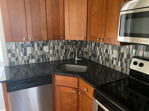 415 N 41st Street Unit B 2 Bed 3 Baths – photo 1