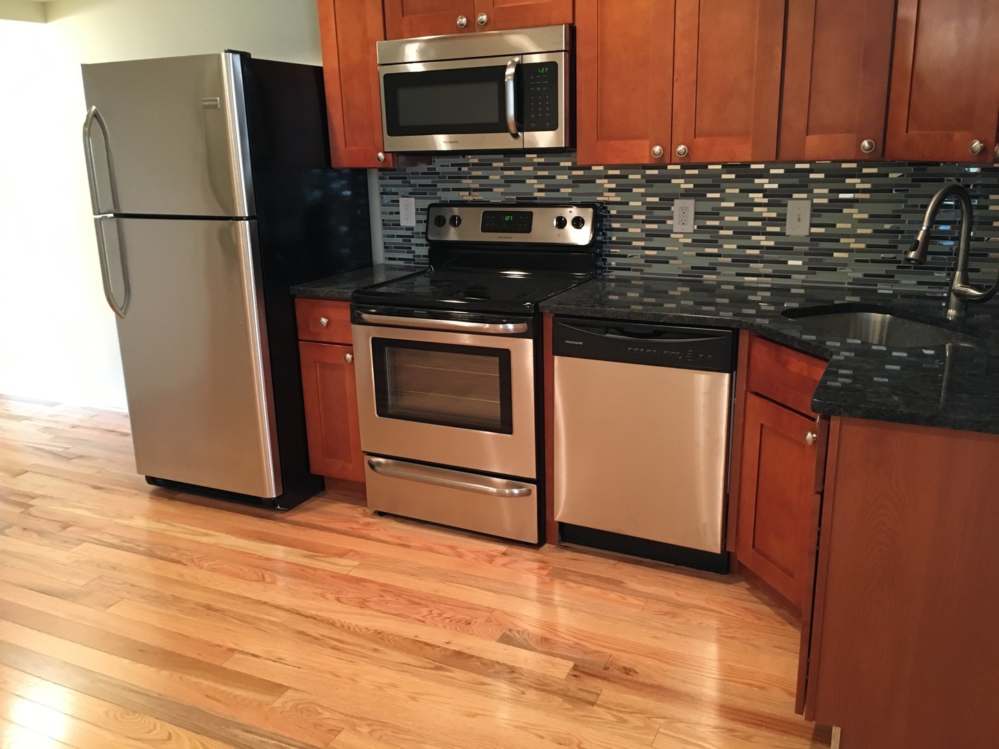 Philadelphia Apartment: 415 N 41st Street