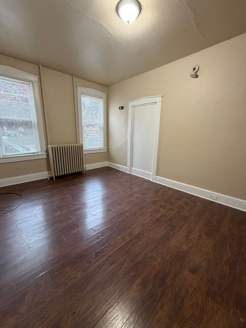 Lancaster Apartment: 34 Conestoga Street