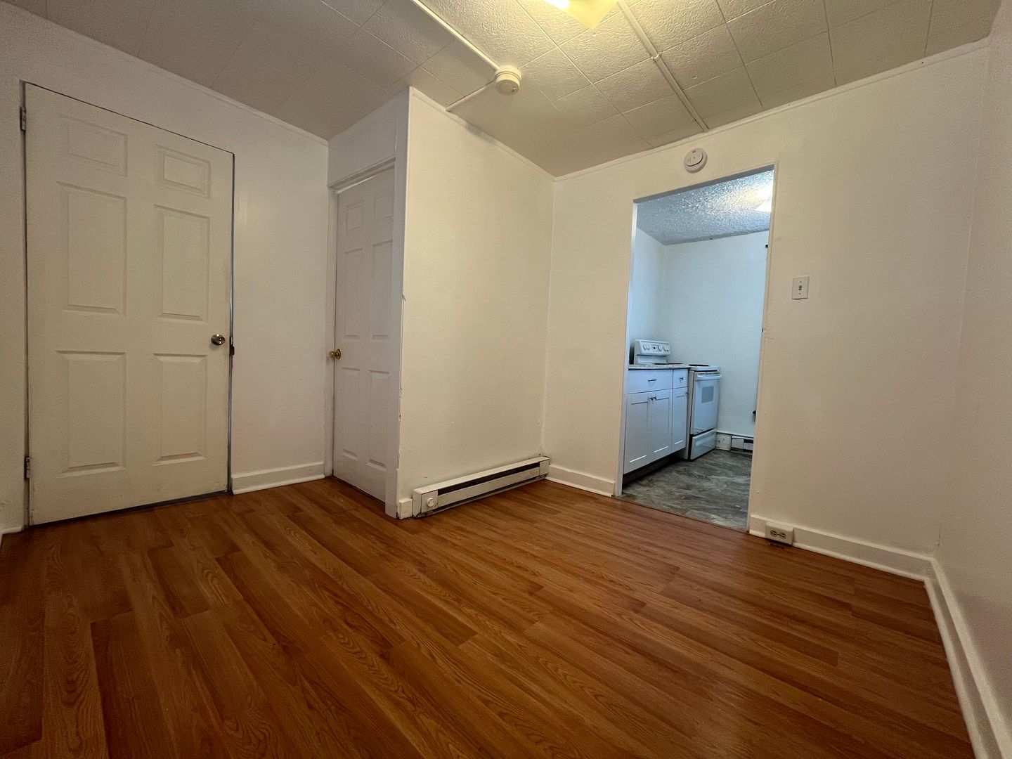 Lancaster Apartment: 54 West New Street