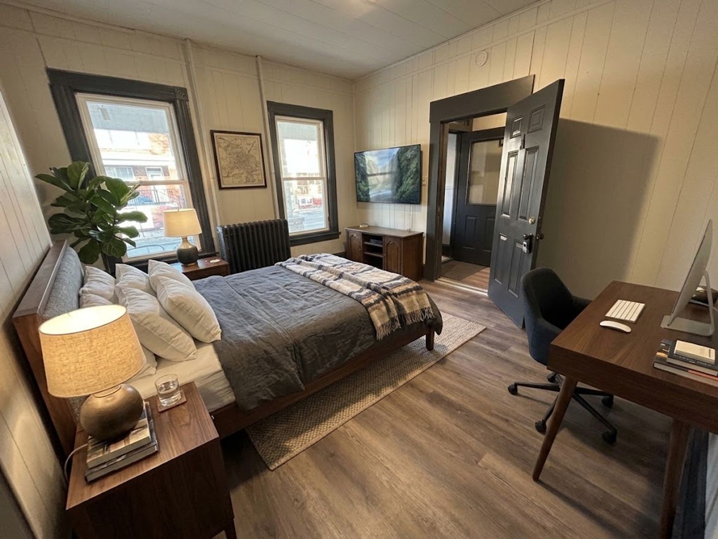 Lancaster Apartment: 25 South Ann Street