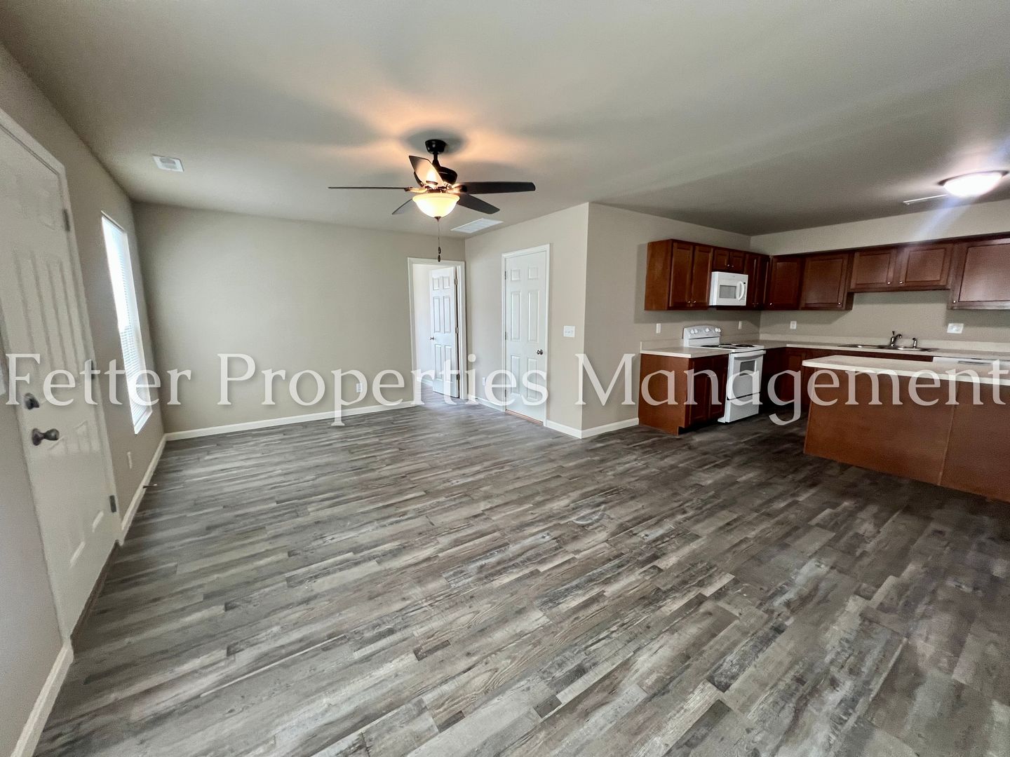 Newburgh Apartment: Canyon Circle