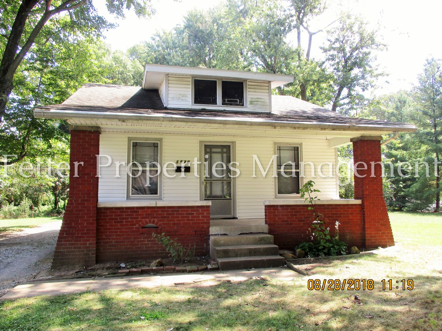 Evansville House: 1620 Burdette Ave