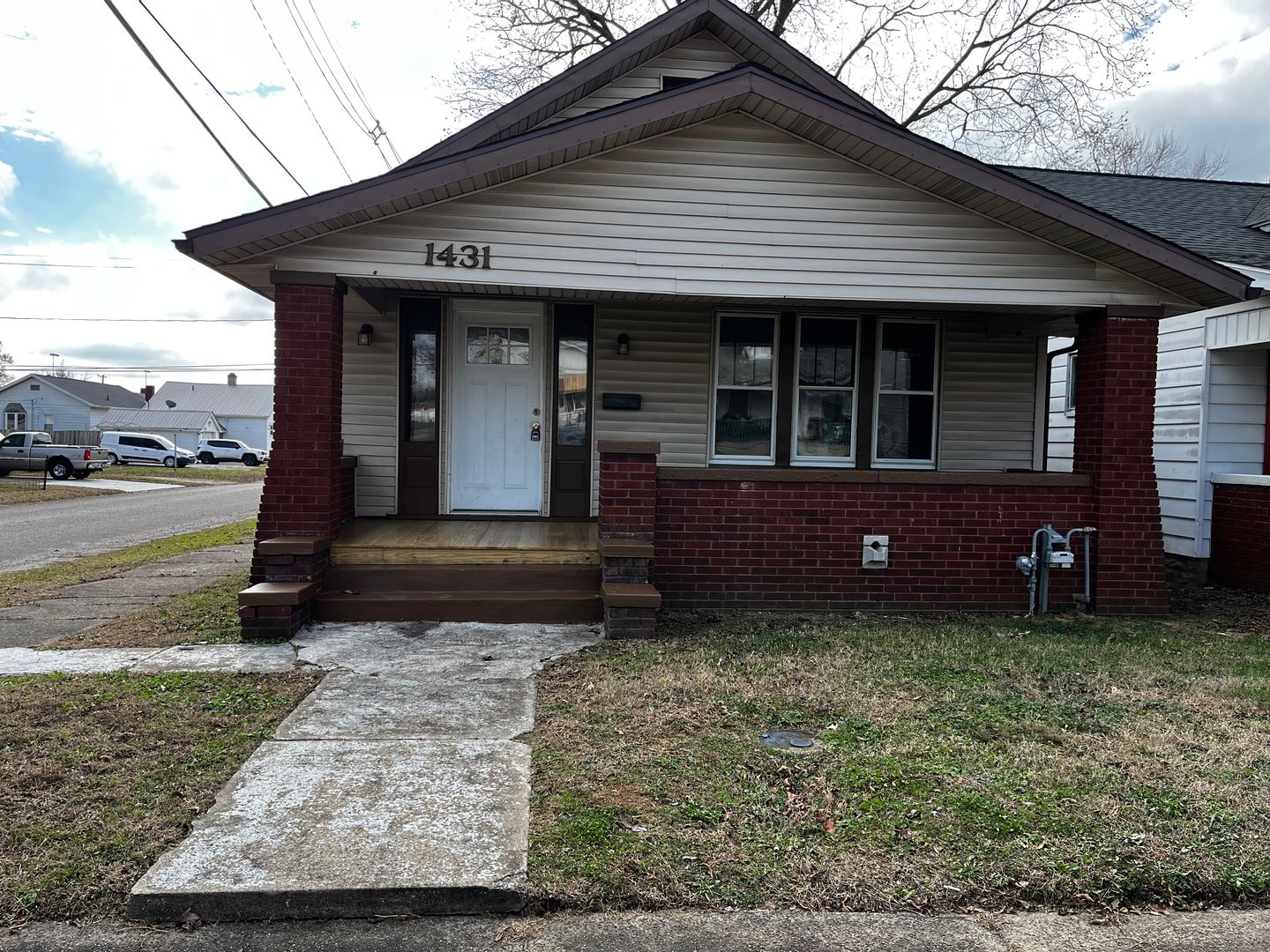Evansville House: 1431 E. Sycamore