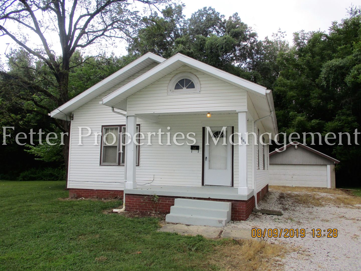 Evansville House: 1661 Burdette Ave
