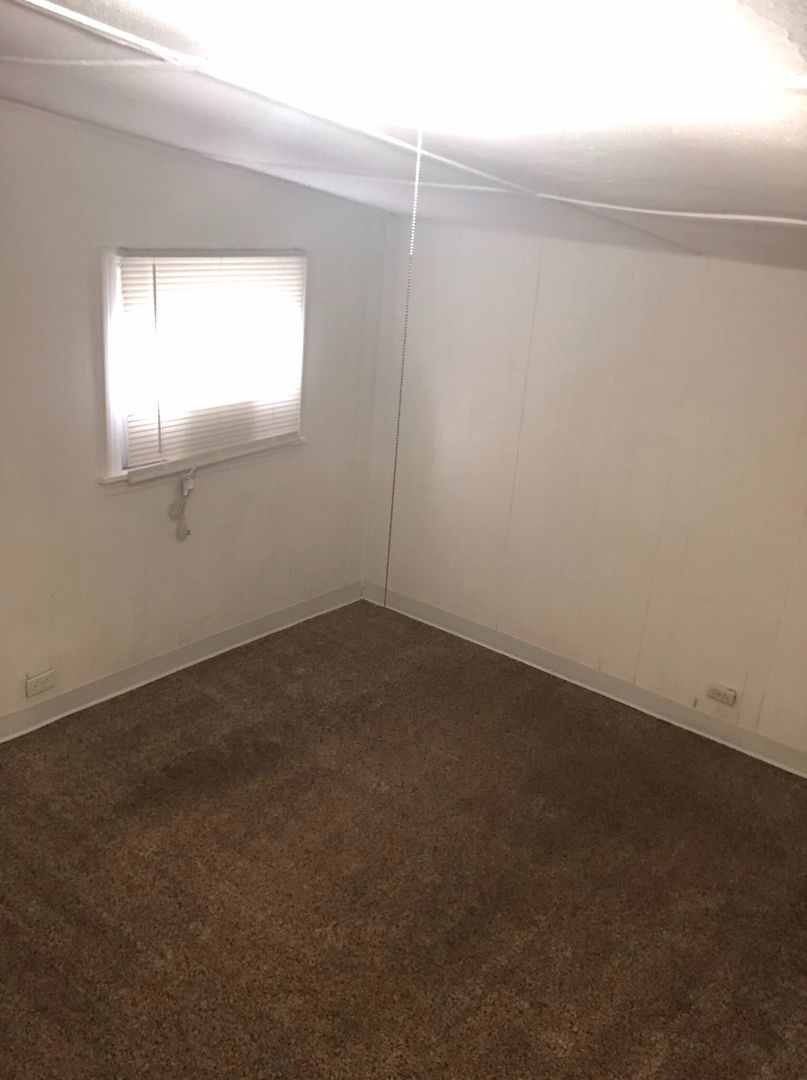 Evansville House: 1700 Hicks Drive