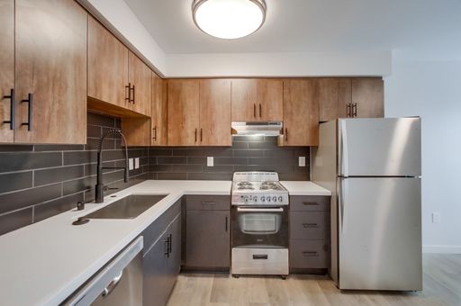 Le Jaime - Now Leasing! Newly Renovated Homes – photo 1