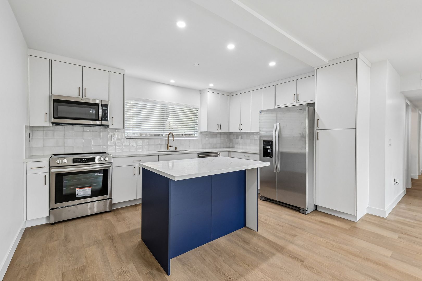 Carlsbad Apartment: 2620-2622 Roosevelt Street