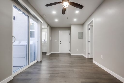 Glo | Renovated Studio + Office Nook + Private Patio in La Mesa – photo 1