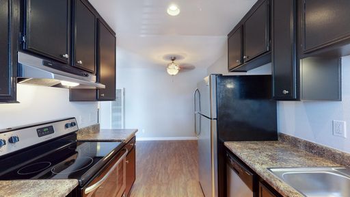 Arroyo Vista | Renovated 1 Bedroom with Private Patio in San Diego – photo 1