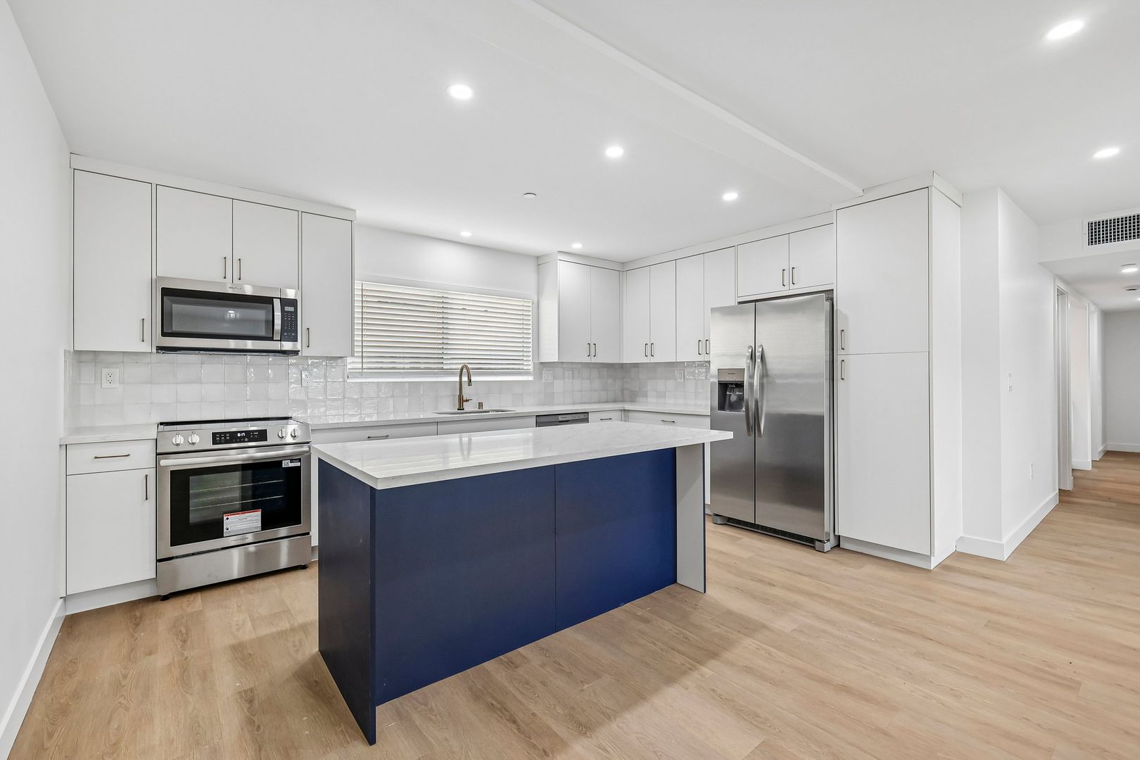 Carlsbad Apartment: 2620-2622 Roosevelt Street