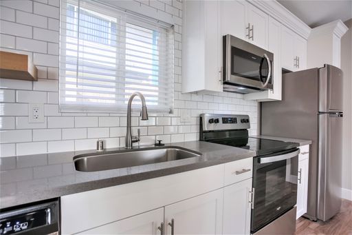 The Hideaway | Renovated 2 Bedroom Apartment Home Near Carlsbad Village – photo 1