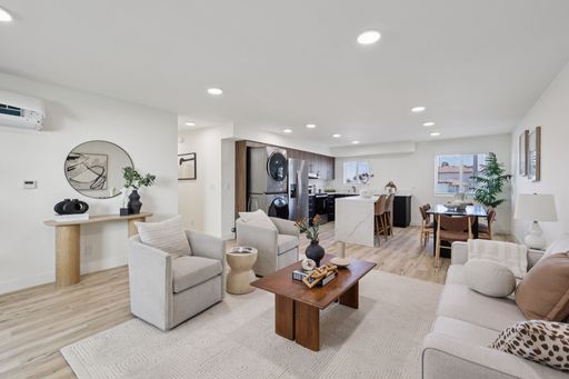 3 Bedrooms + Bonus Den | Room for an Office, Playroom & More | Chula Vista – photo 1