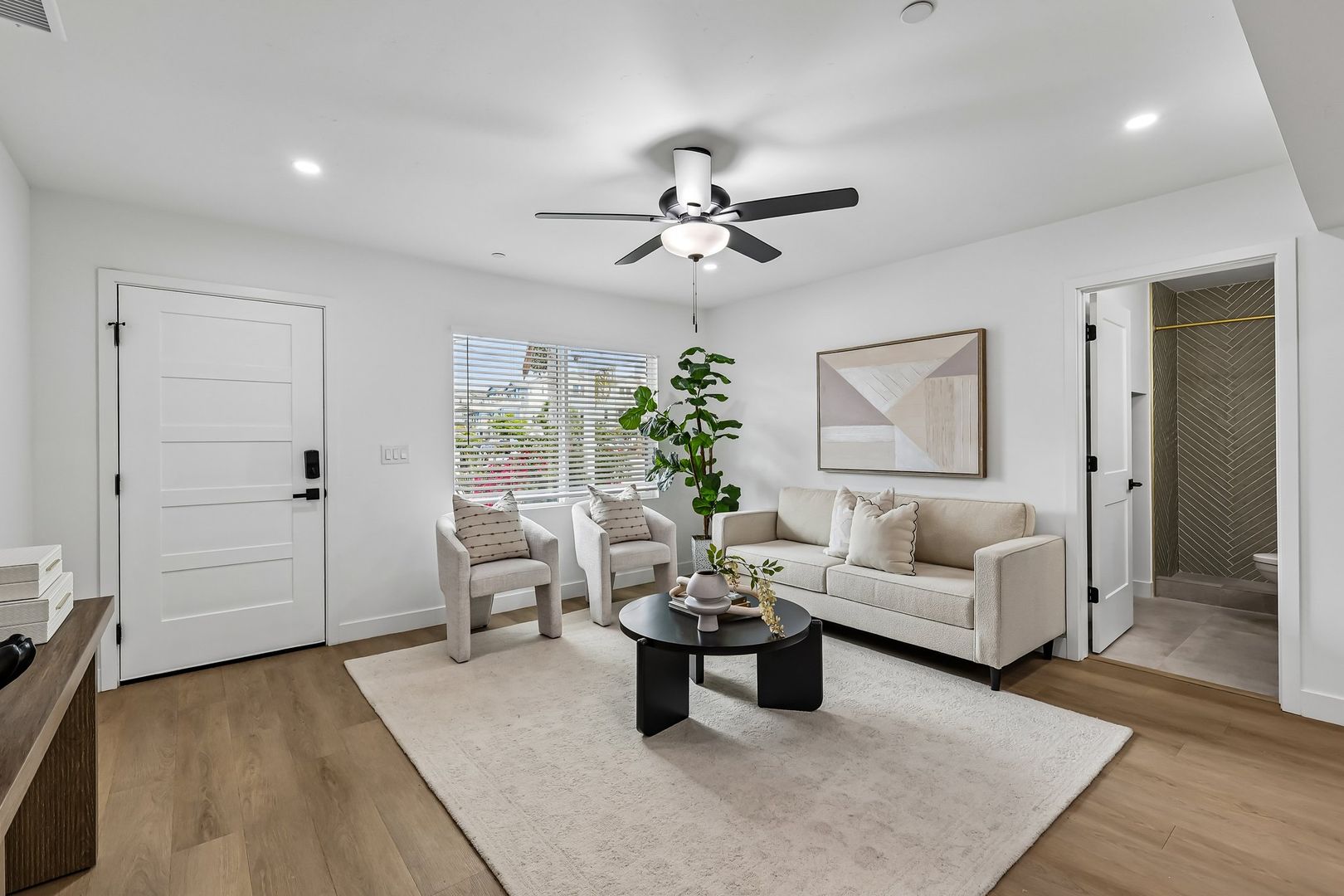 Carlsbad Apartment: 2620-2622 Roosevelt Street