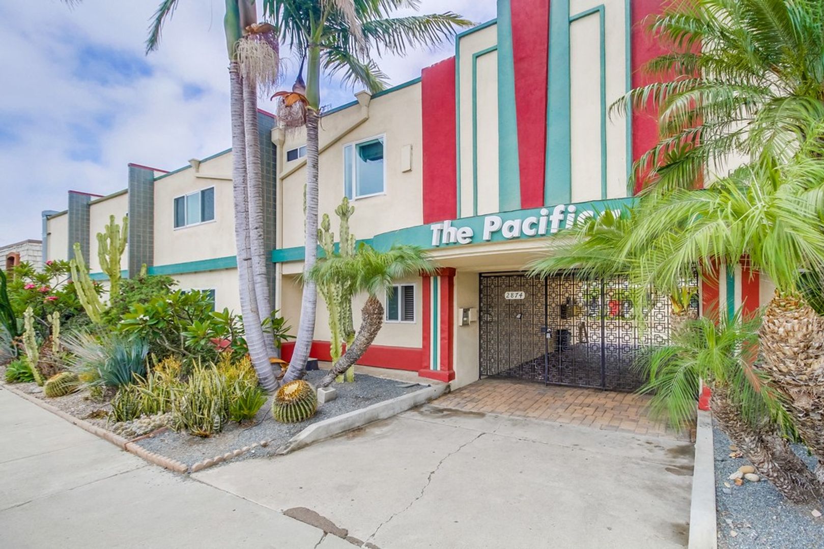 San Diego Apartment: 2874 B Street