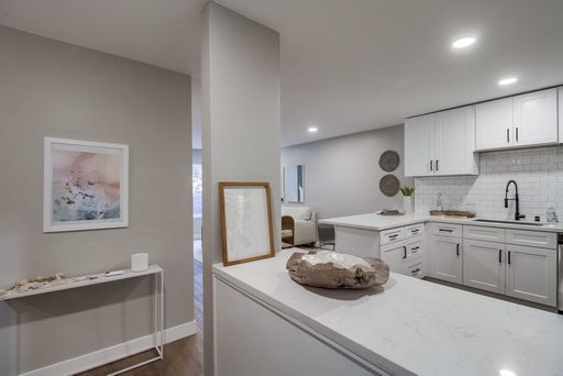 GLO La Mesa | Renovated 1 Bedroom Apartment with In-Unit Washer & Dryer – photo 1