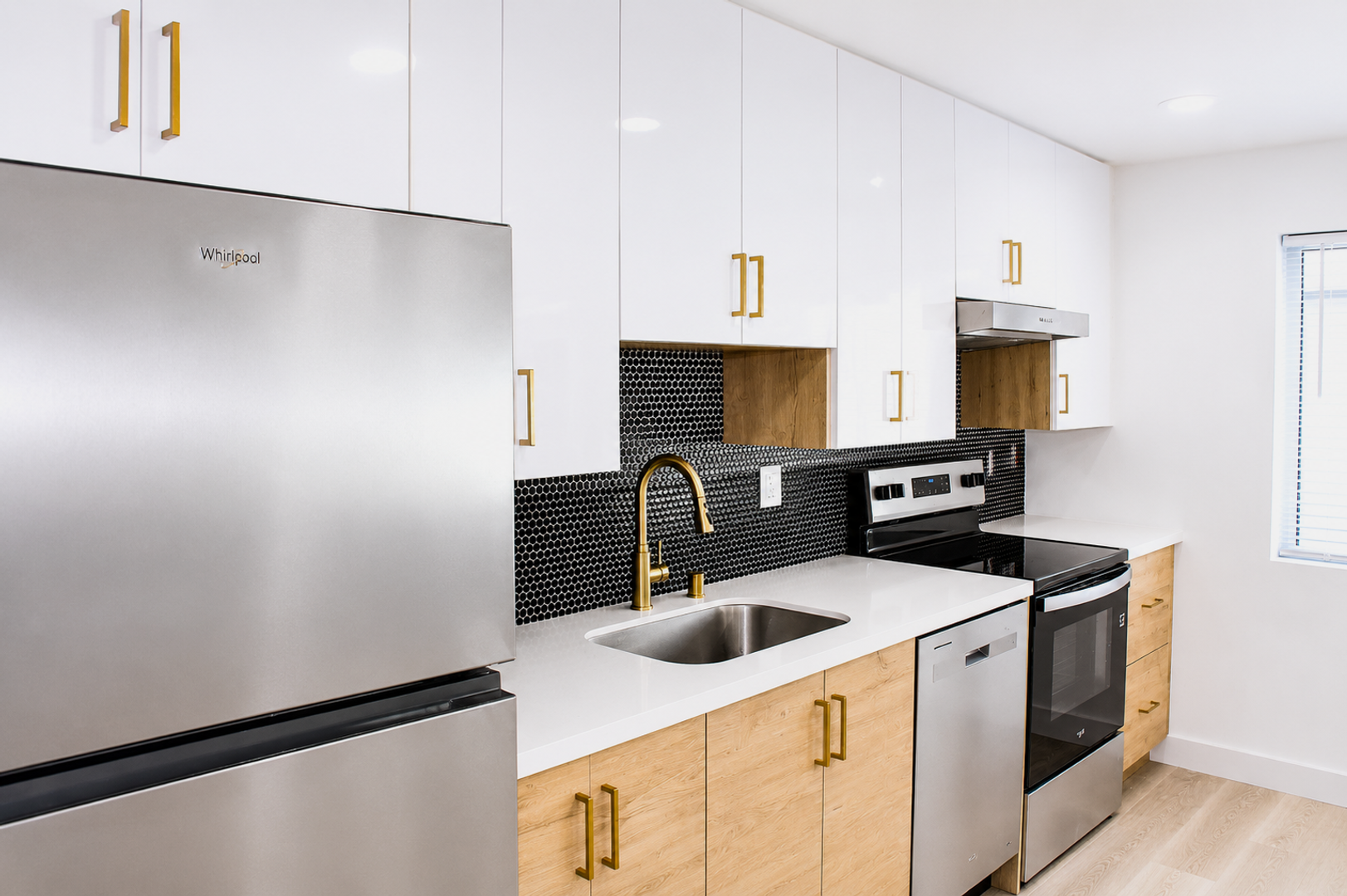 La Jolla Apartment: 6229-6237 La Jolla Blvd