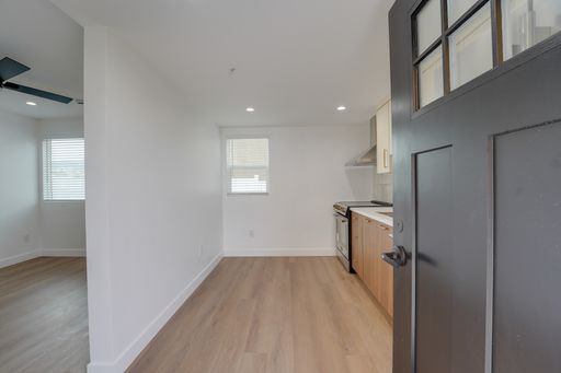 Elevate Your Lifestyle at Oceans 315 – Coastal Studio Living in La Jolla!