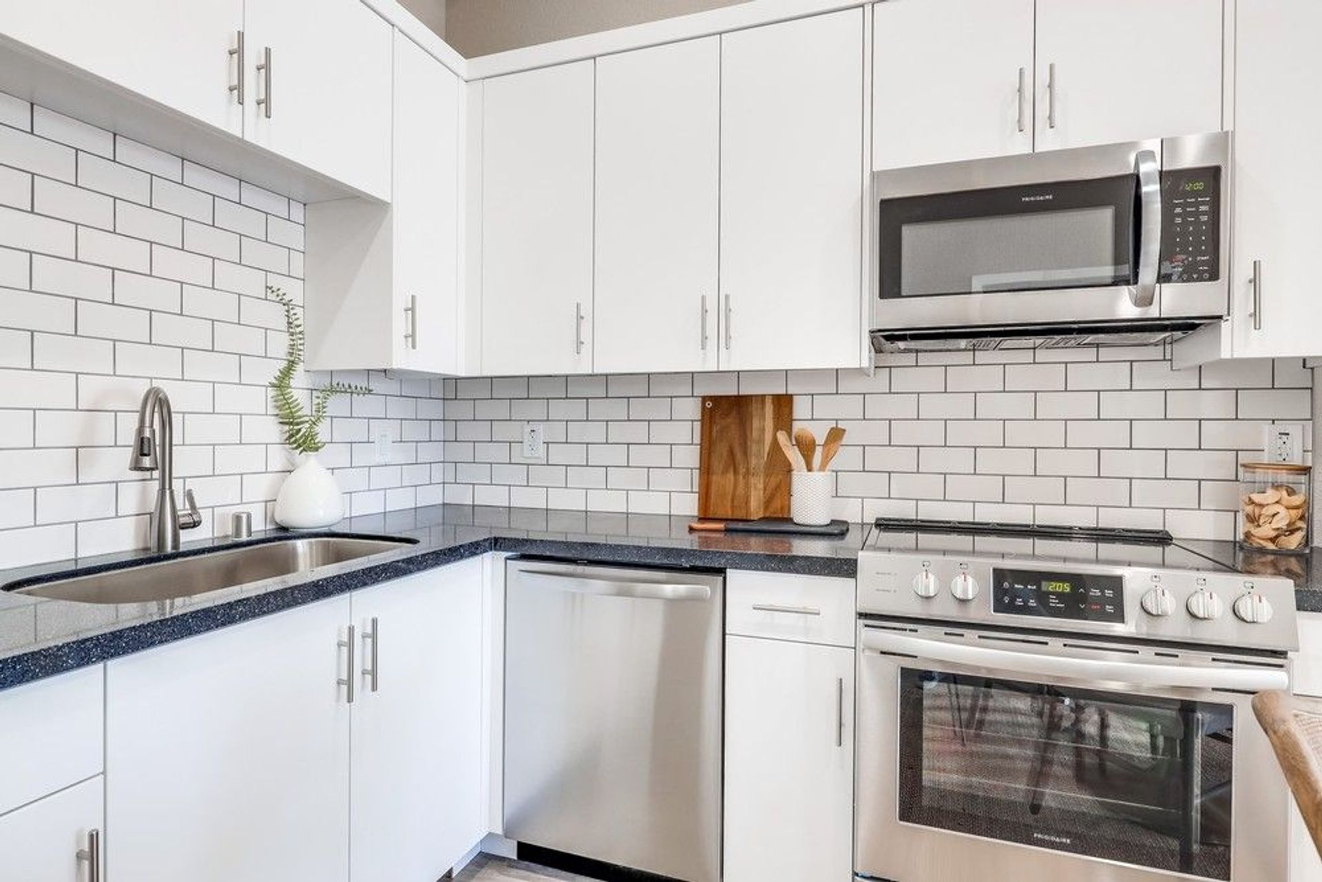 Santee Apartment: 10267 Mast Blvd