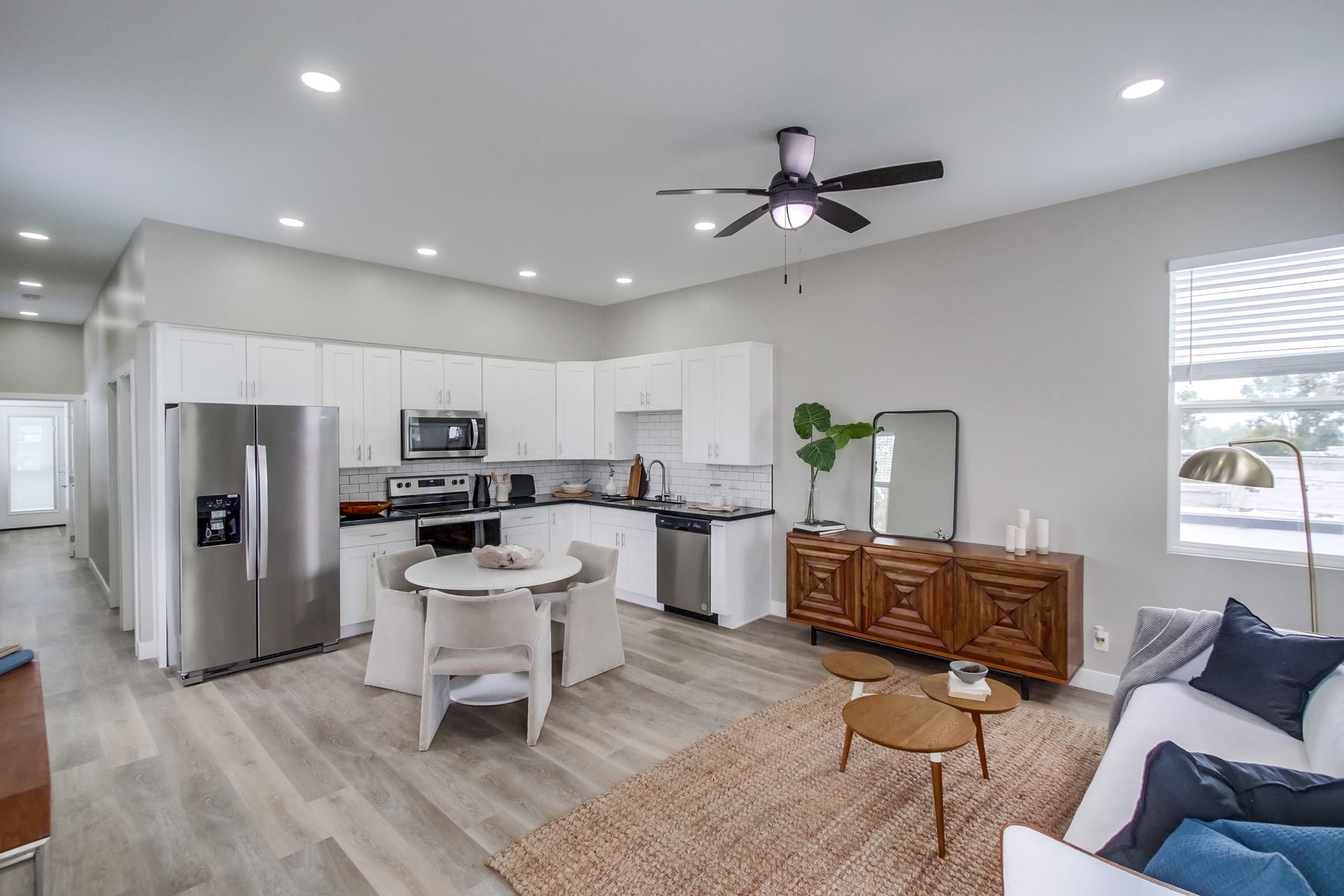 San Diego Apartment: 9808 Paseo Montalban