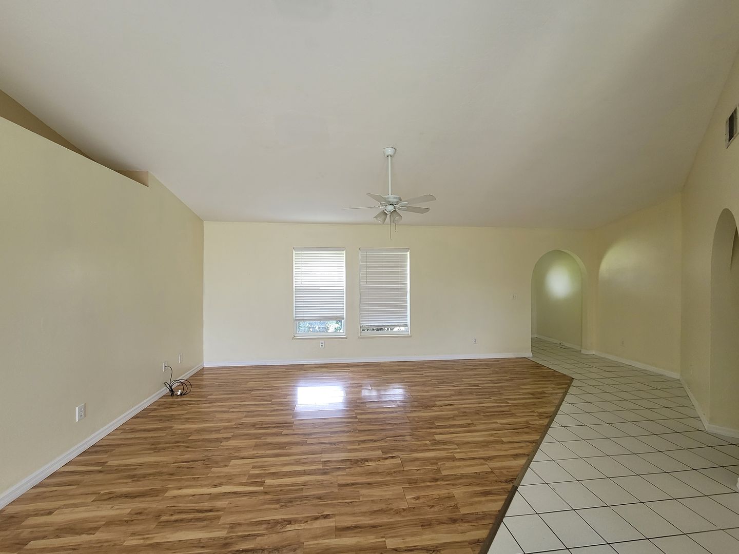 Cape Coral House: 22 NE 13th Ave