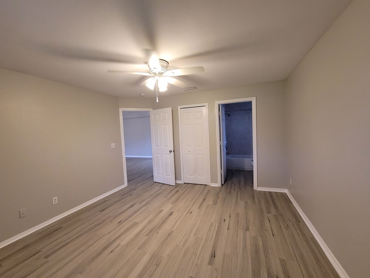 Cape Coral House: 545 SE 6th Ter