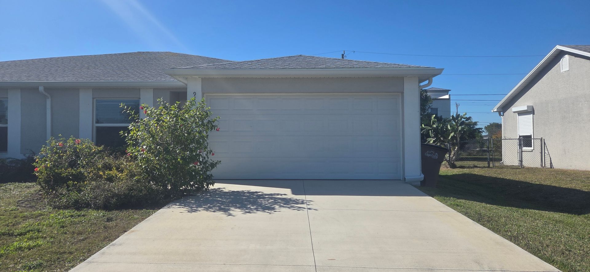 Cape Coral House: 910 SW 7th Ct