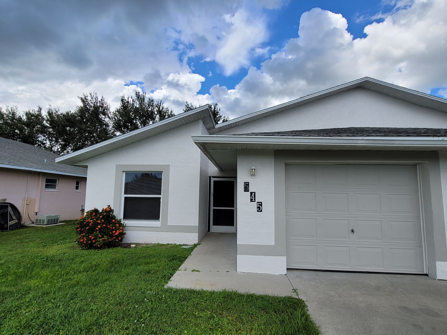 Cape Coral House: 545 SE 6th Ter