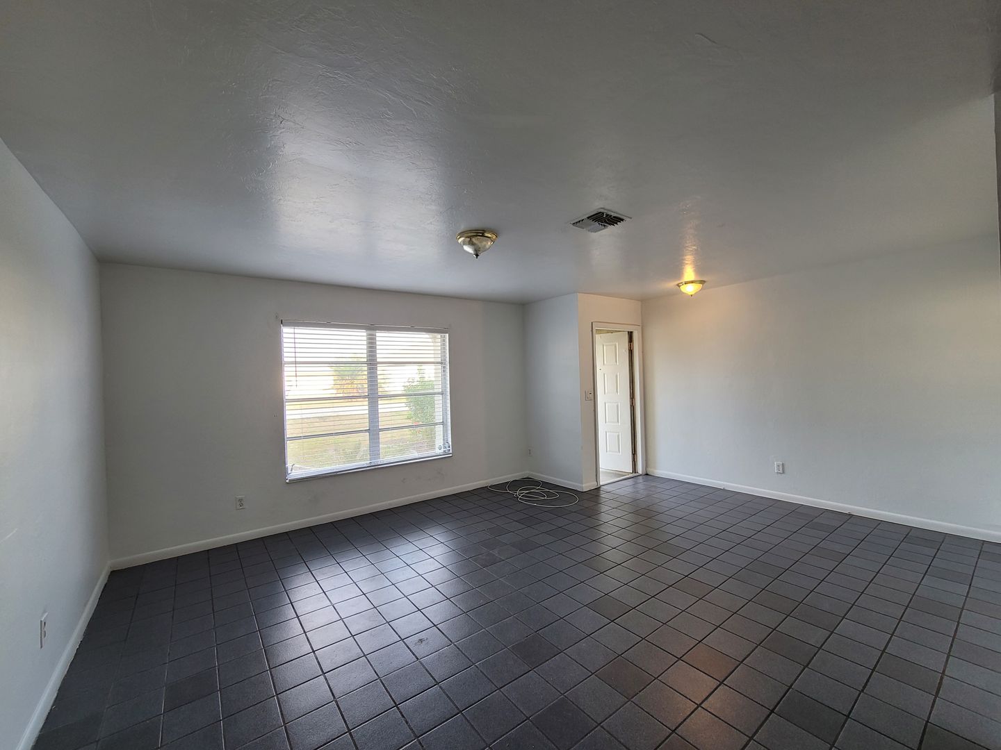 Cape Coral House: 931 SE 23rd Pl