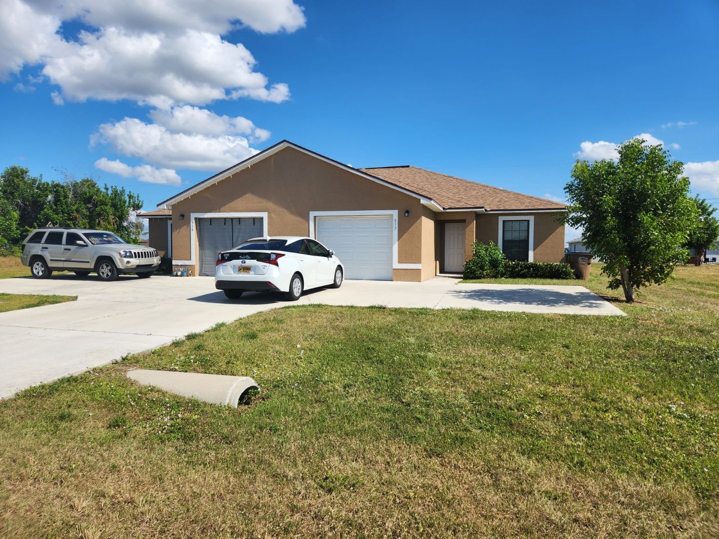 Cape Coral House: 919 Andalusia Blvd