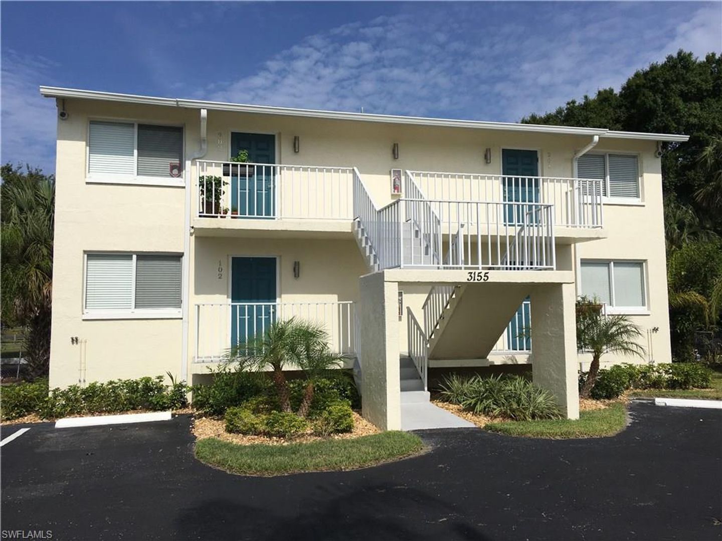 Ft. Myers House: 3175 Royalston Ave #102
