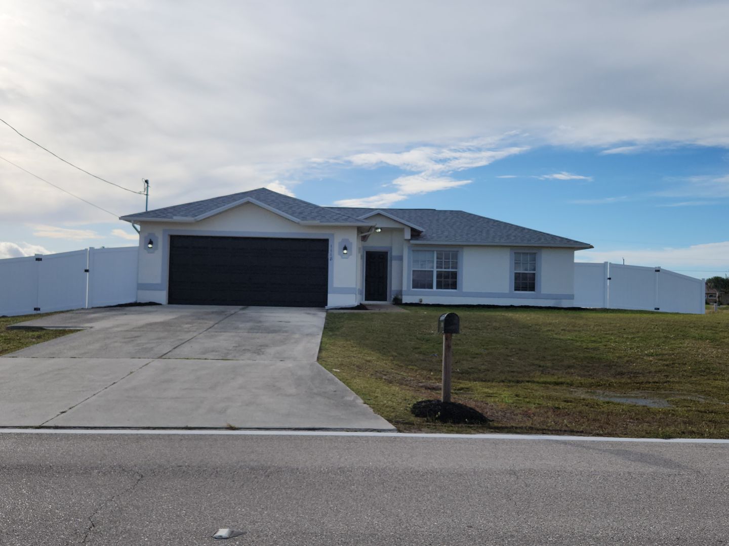 Cape Coral House: 1118 Nelson Rd N